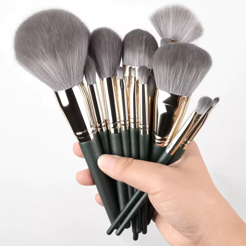 Nova PureBlend™ 12-Piece Minimalist Brush Set